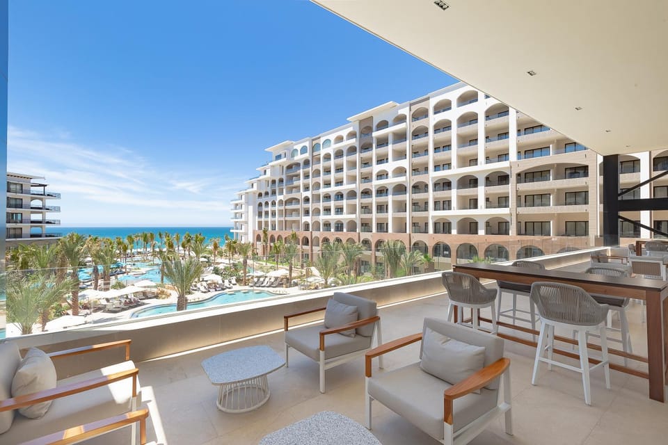 Balcony/Terrace, Pool view