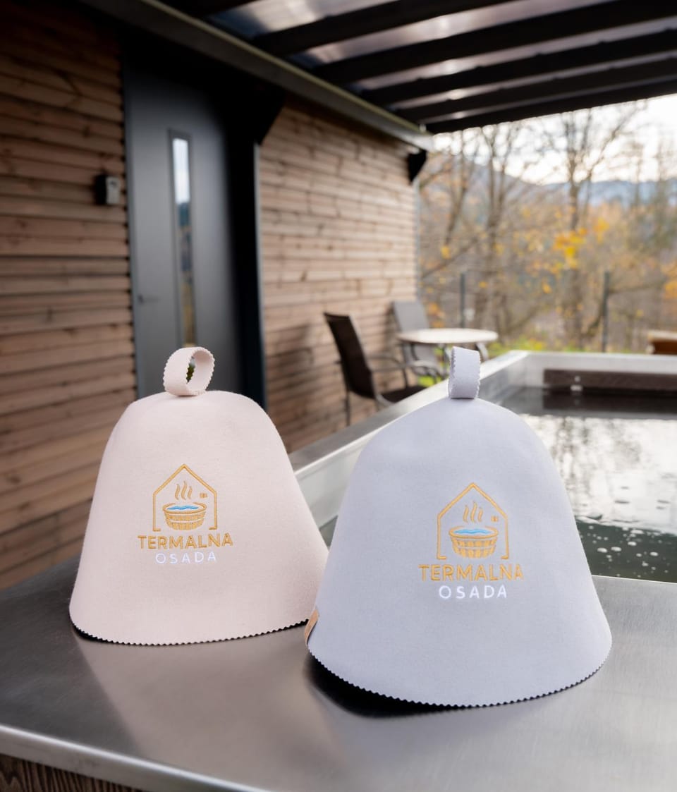 Activities, Garden, Hot Tub, Balcony/Terrace, Bath