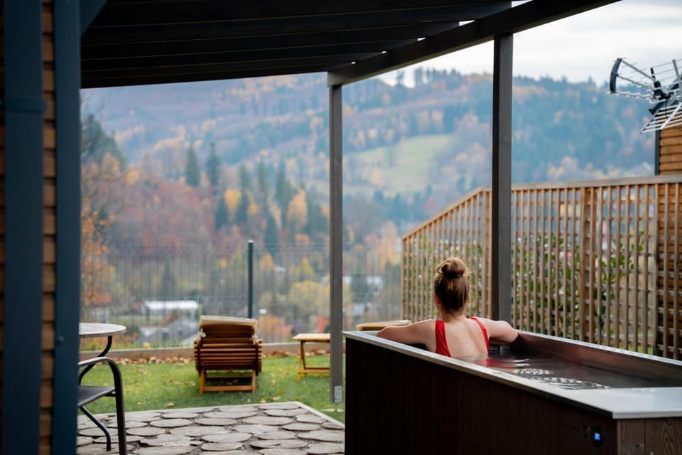 Natural landscape, Activities, Hot Tub, View (from property/room), Bath