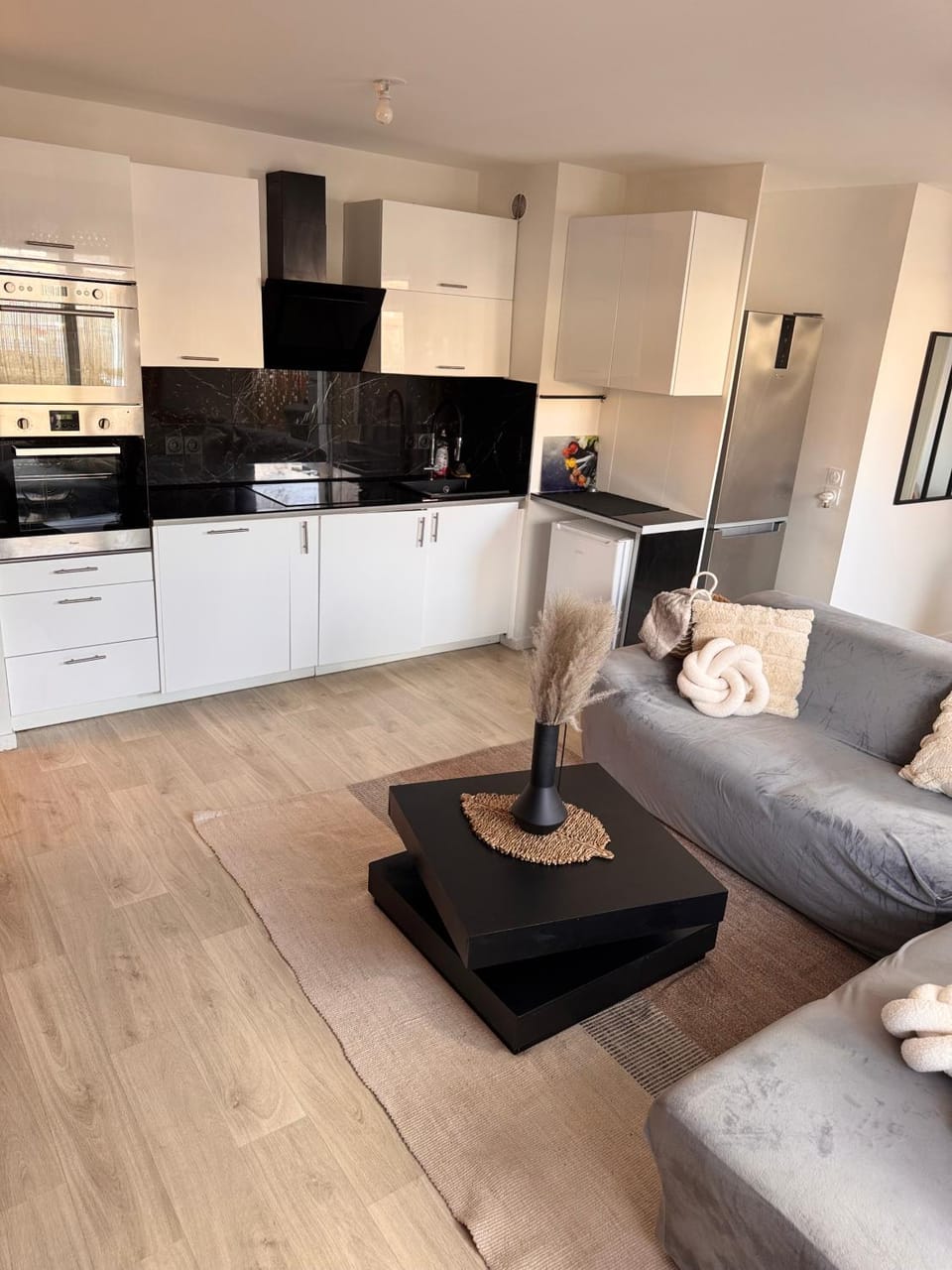 T4 moderne, proche La Défense Apartment in Île-de-France