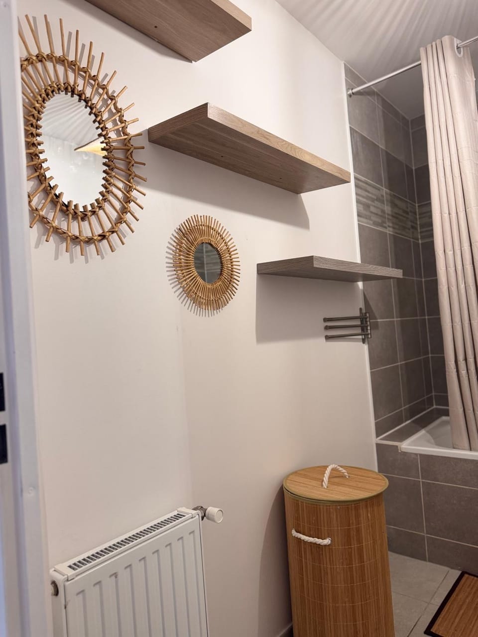 T4 moderne, proche La Défense Apartment in Île-de-France