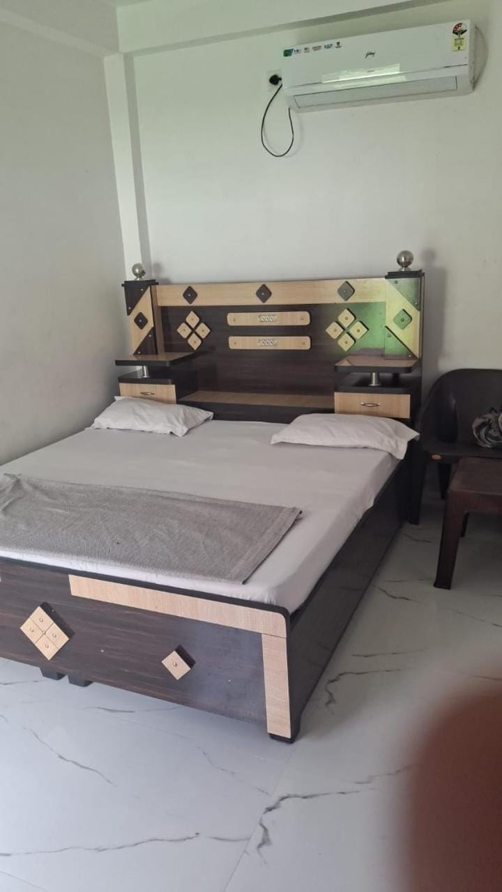 Jagdamba Lawn & Home Stay Vacation rental in Uttar Pradesh