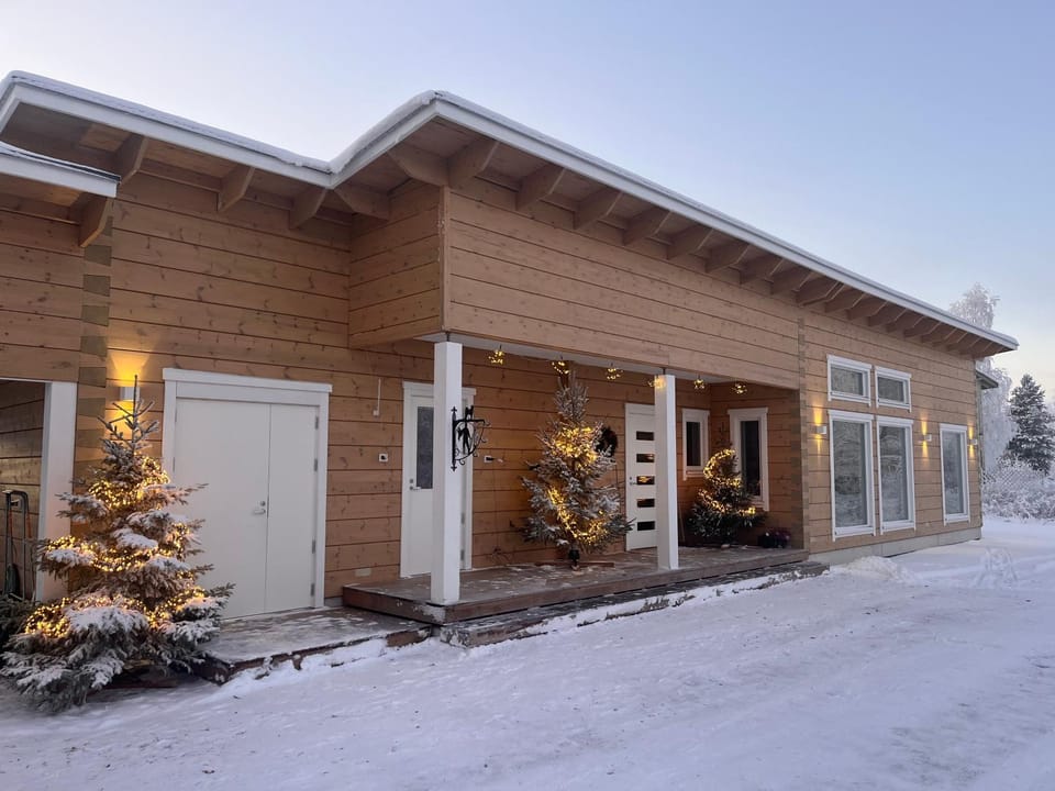 Property building, Day, Winter