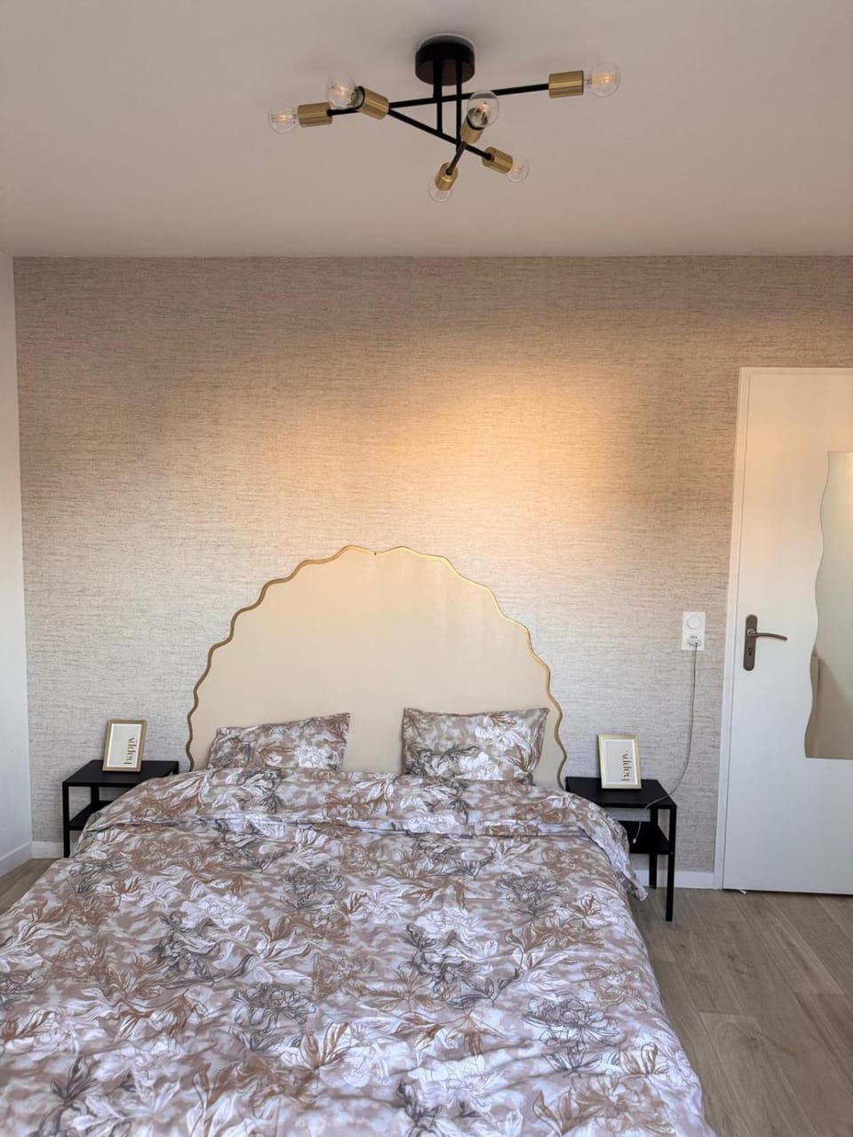 Appartement moderne proche La Défense Apartment in Île-de-France