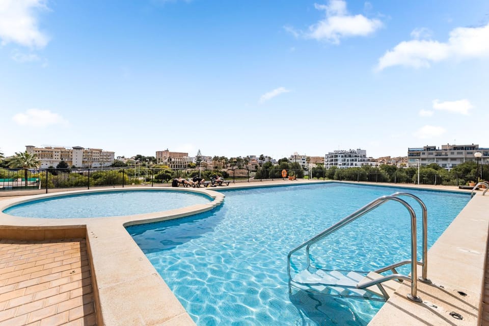 Property building, Swimming pool