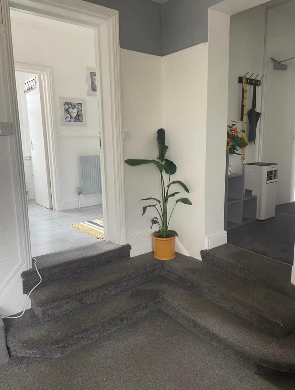 2 Bed Apartment Near Yeovil Hospital & Leonardo Apartment in Yeovil