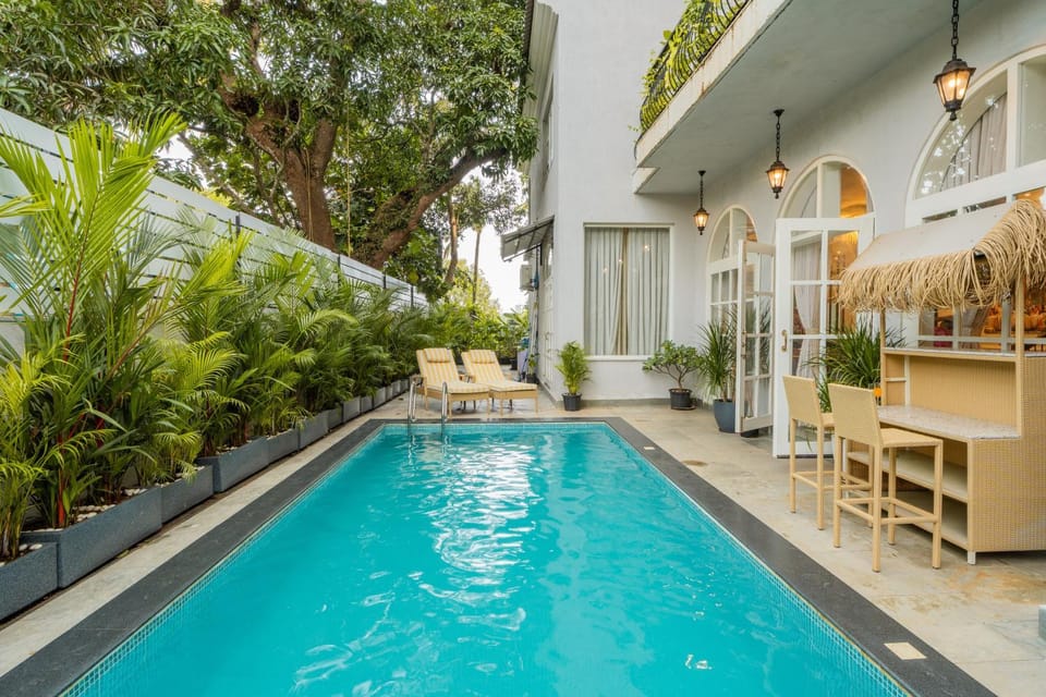 ELIVAAS Casa Ritzy Mediterranean 5 BHK Hideaway with Pool near Popular Beaches Villa in Calangute
