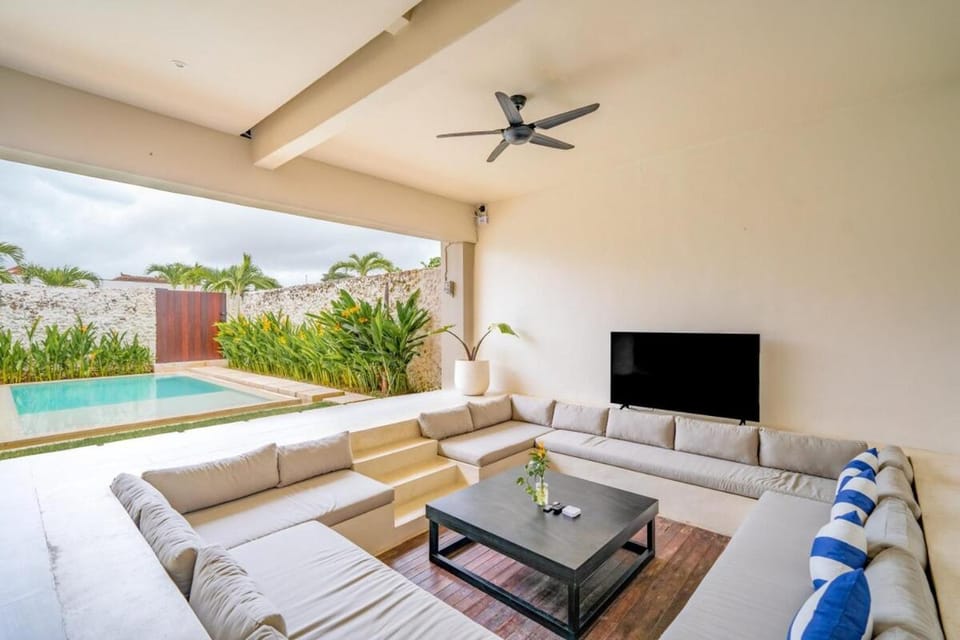 Patio, TV and multimedia, Living room, Seating area, Pool view, Swimming pool