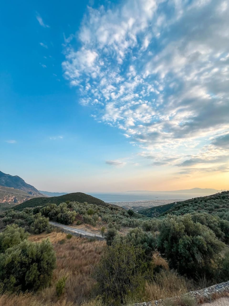 Mountain view, Sea view