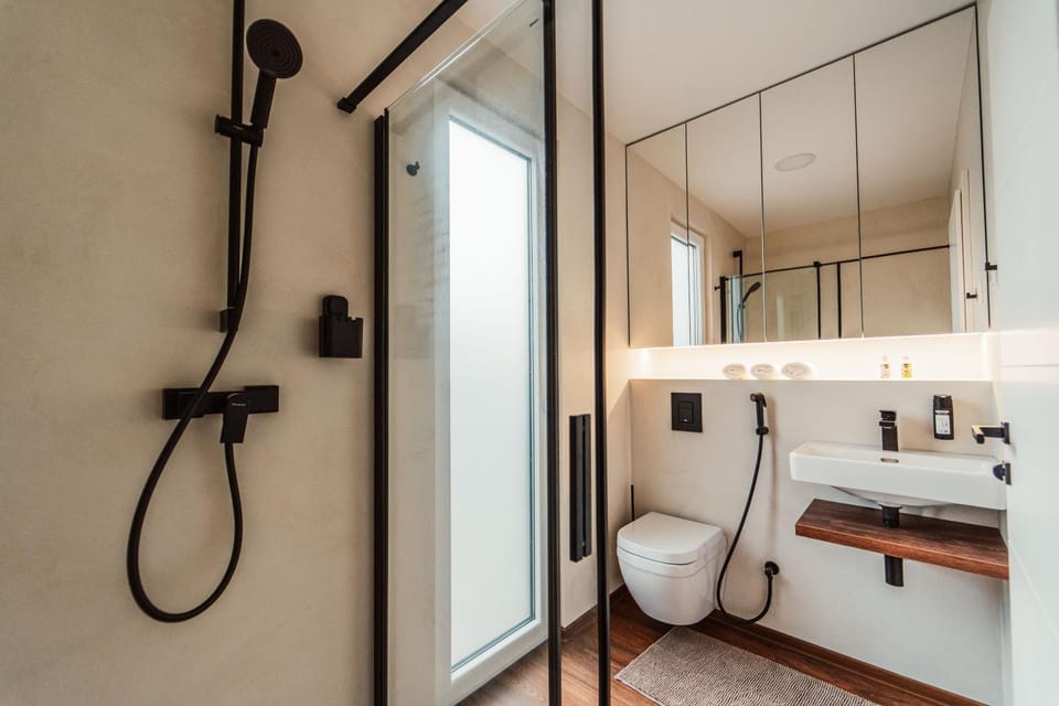 Shower, Toilet, Bathroom