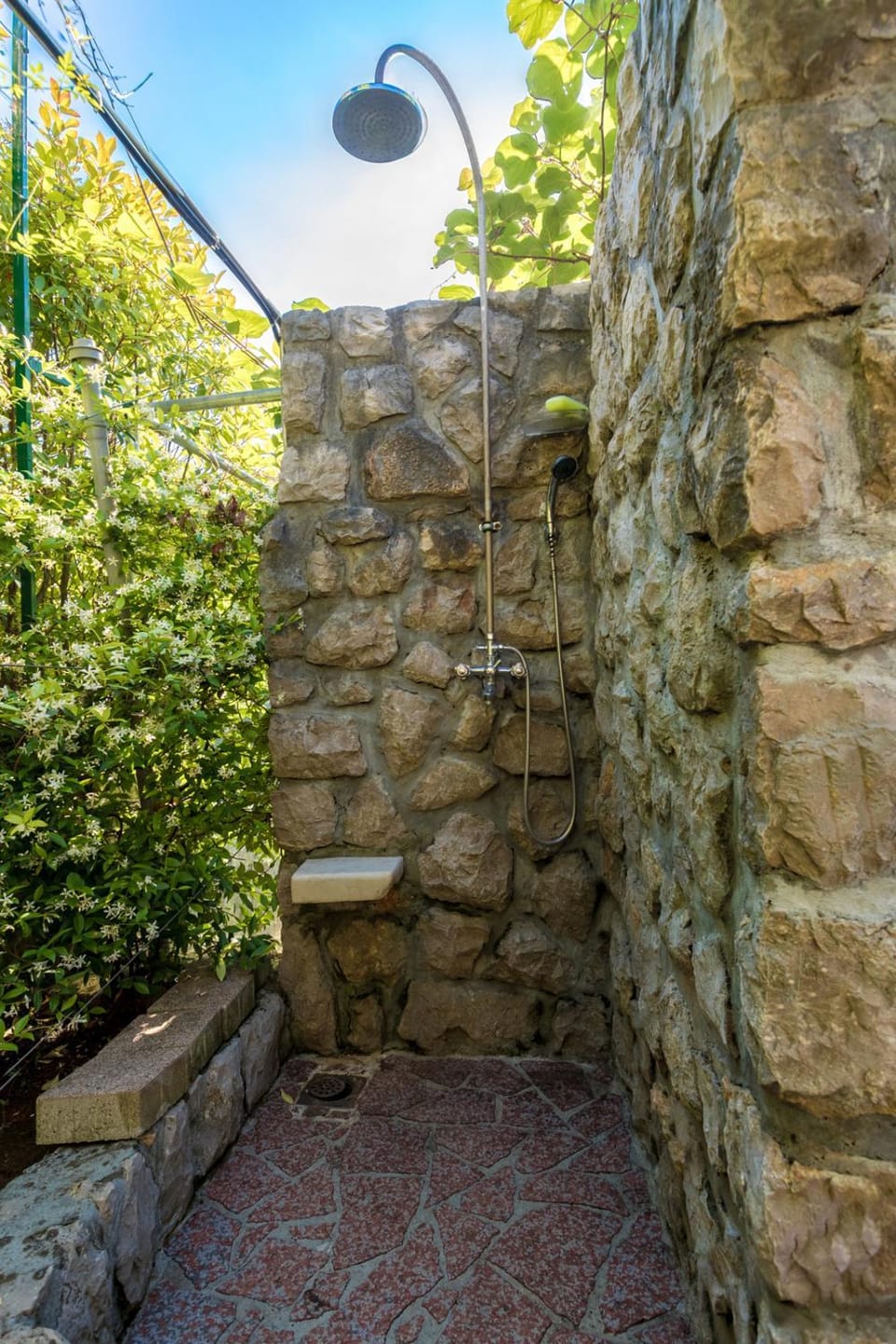 Shower, Garden