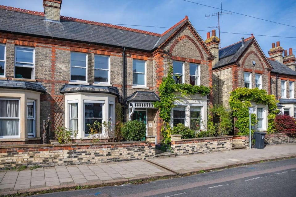 Period 5 Bed House in the Heart of Cambridge House in Cambridge