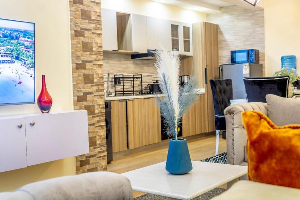 The modern executive serene suites with amazing breathtaking city views ,fully equipped gym and heated swimming pool and private ample parking space Apartment in Nairobi
