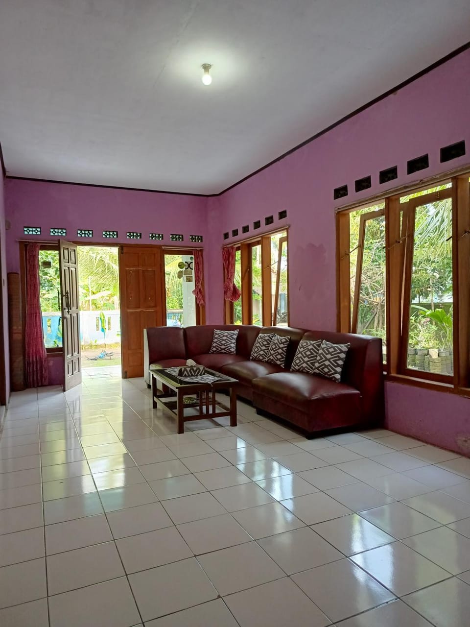 BATUKARAS Orchid Homestay House in West Java