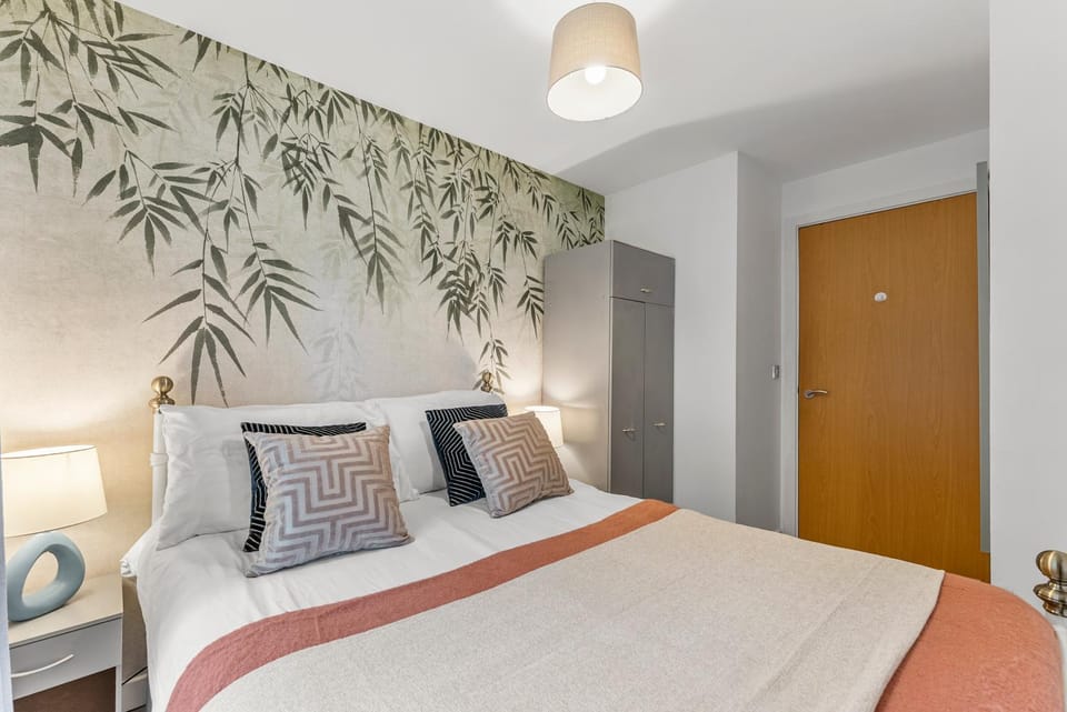 York Escape - Pool Table - Free Parking Apartment in York