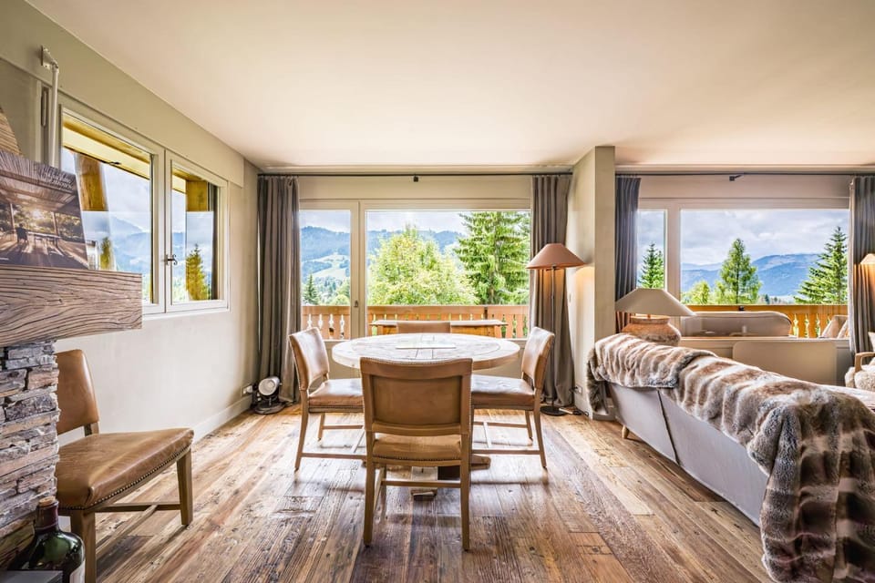 Apartment with balcony 10 min walk from the slopes Apartment in Megève
