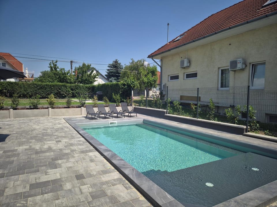 Maycherry Apartments Vacation rental in Siófok