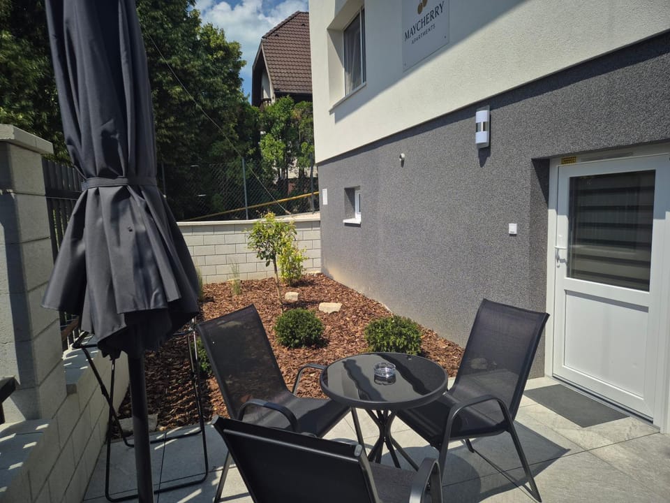 Maycherry Apartments Vacation rental in Siófok