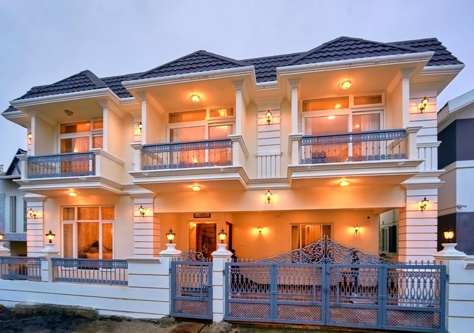 Property building, Day, View (from property/room), Balcony/Terrace, Internal: Not applicable to any particular room