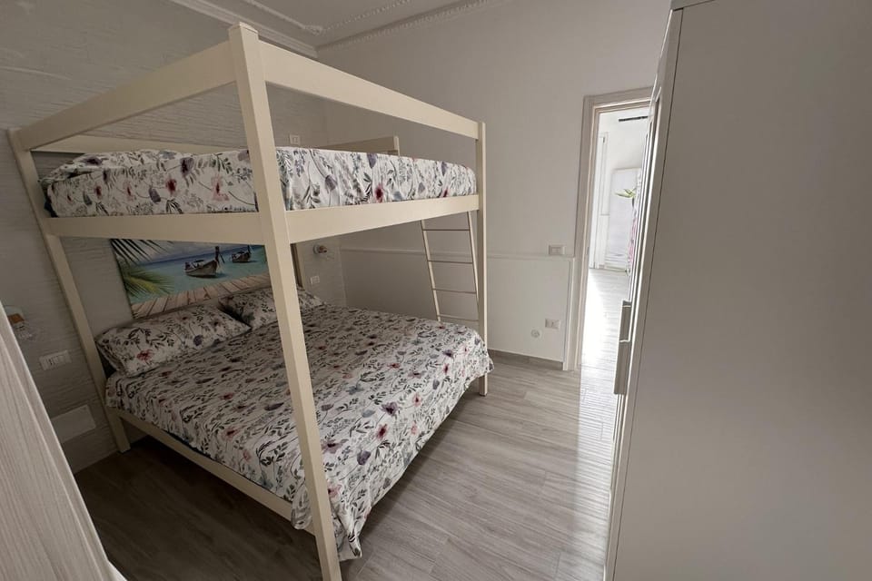 SoleMare House Apartment in Torre Lapillo