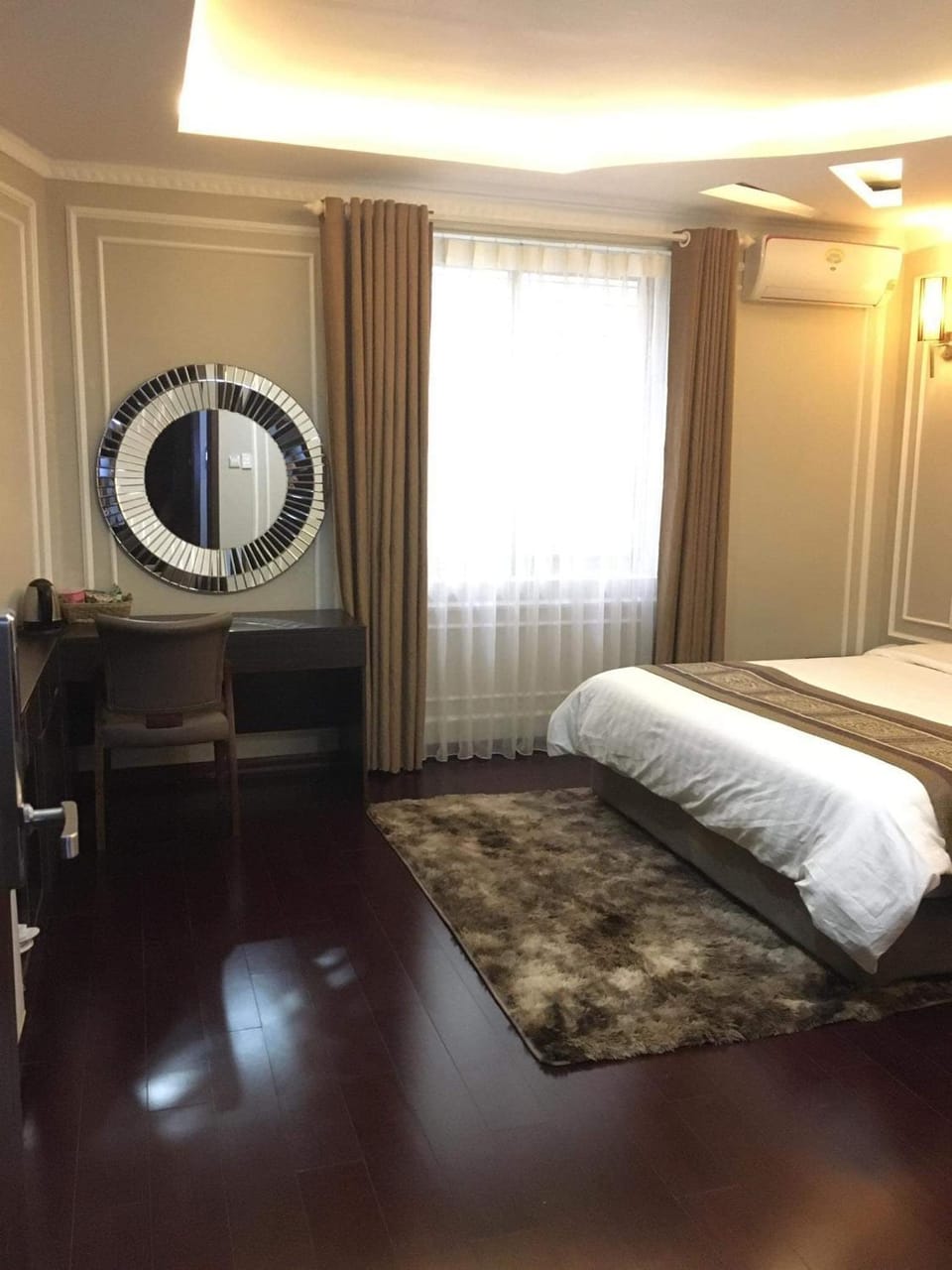 Photo of the whole room
