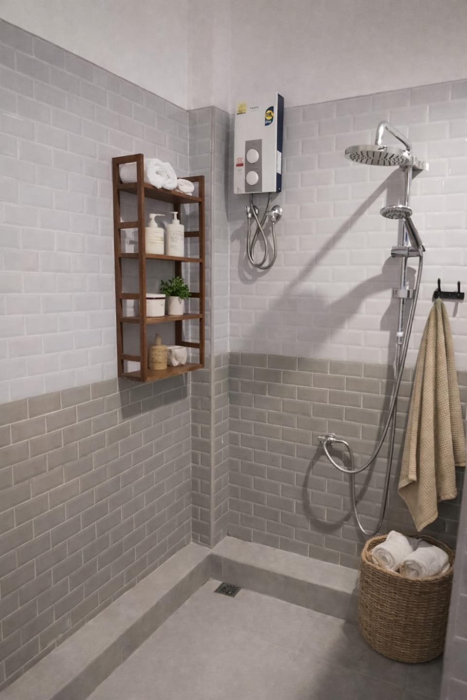 Shower, Bathroom