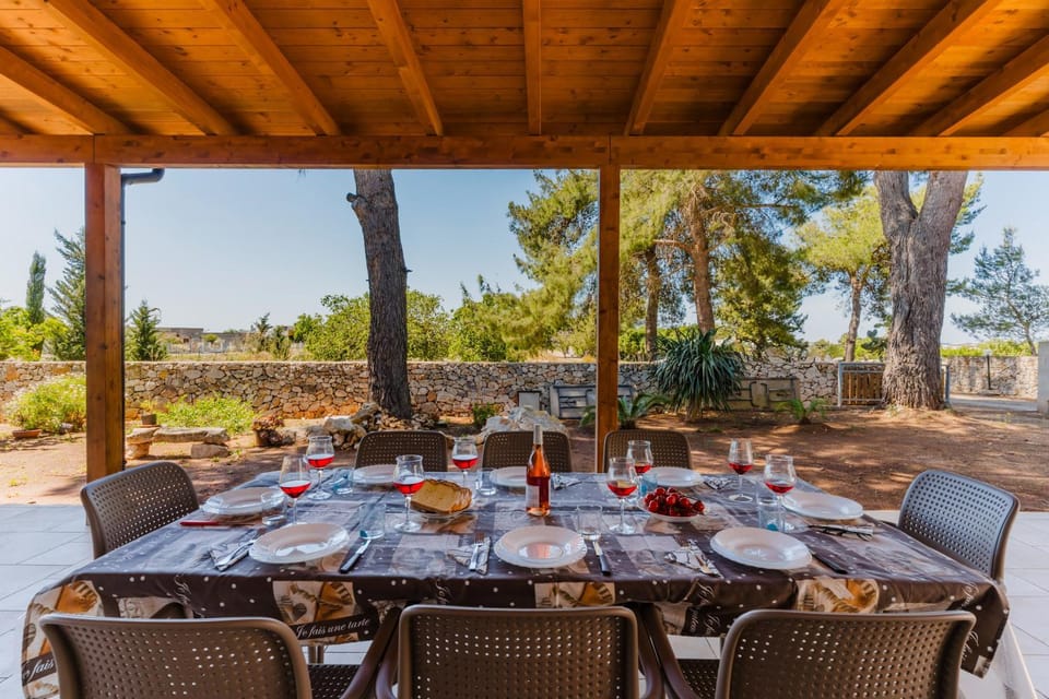 Patio, Dining area