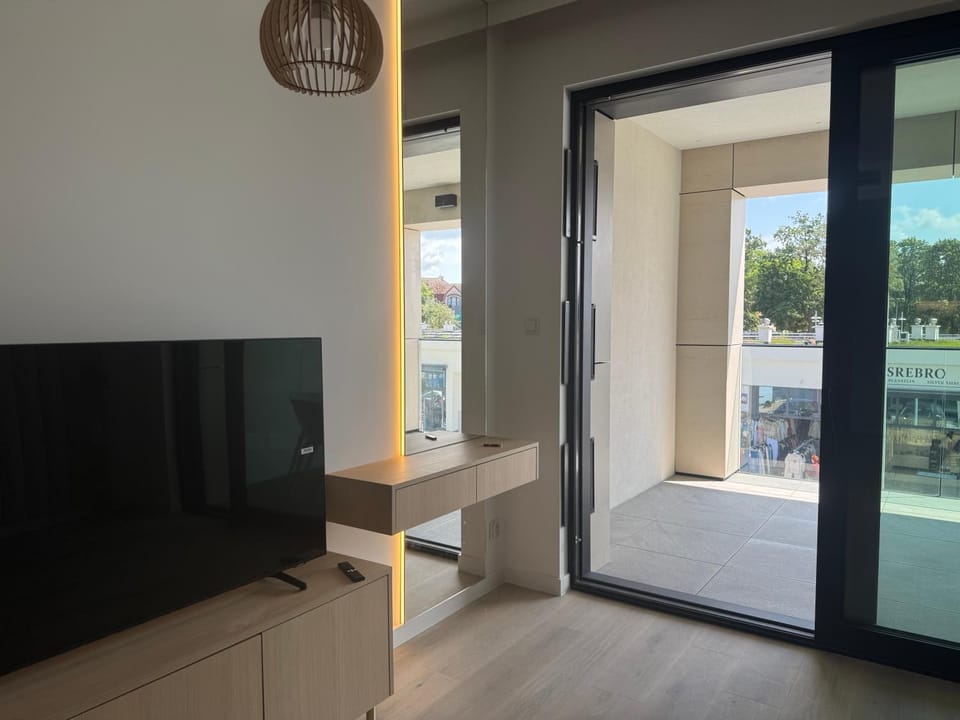 Balcony/Terrace, Living room, City view