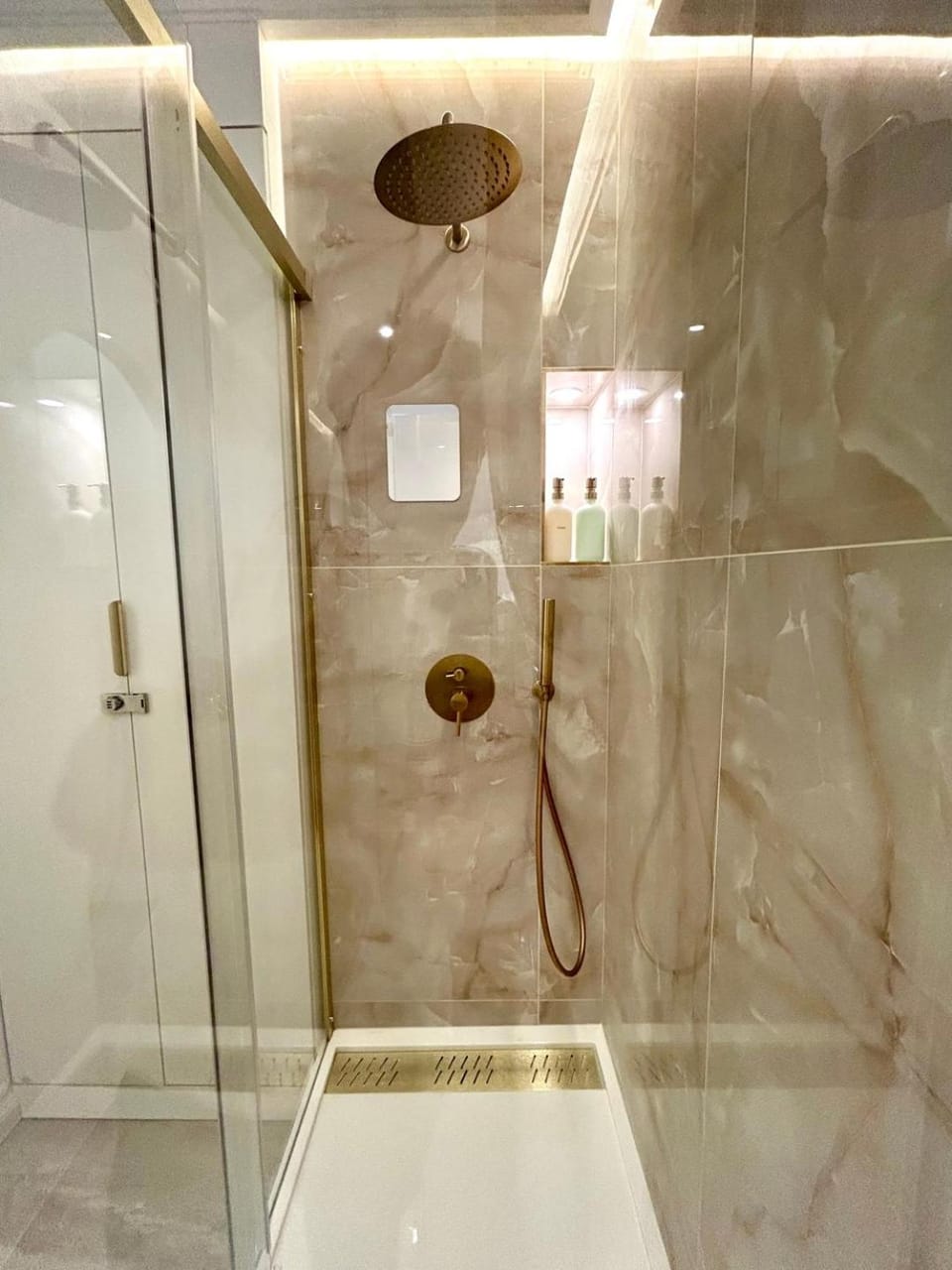 Shower, Bathroom
