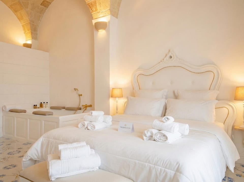 Marchesa - 2 Bedrooms, Terrace & Bath Tub in Center Apartment in Apulia