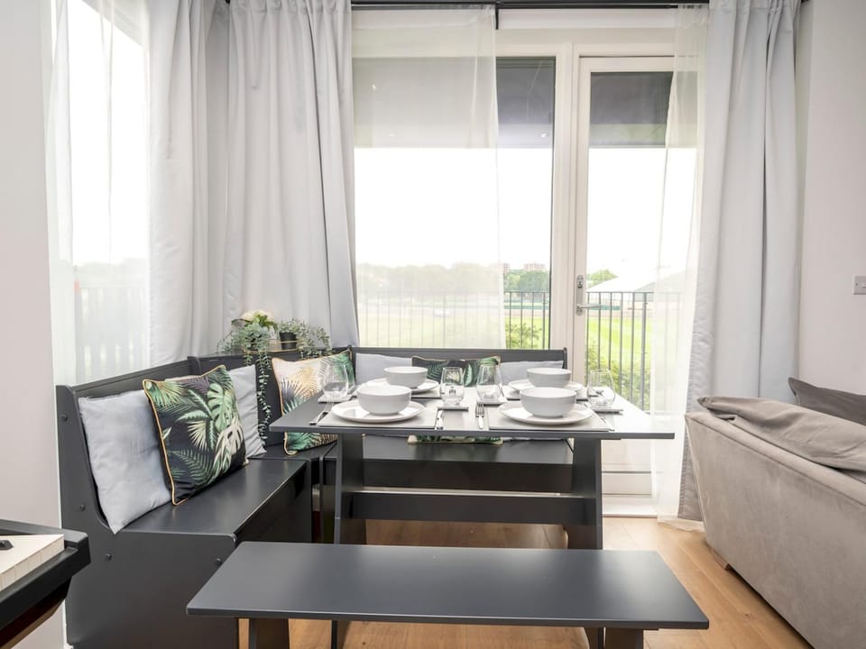 Balcony/Terrace, Living room, Other, Seating area, Dining area