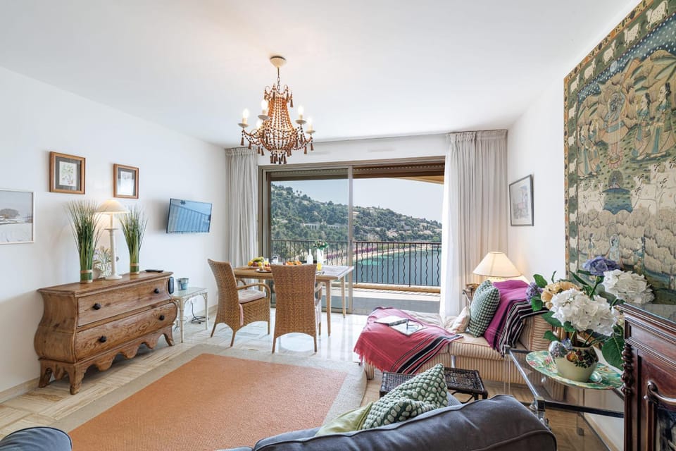 MY CASA - VILLEFRANCHE RESTANQUES - Panoramic sea view 2 bedrooms Swimming pool Apartment in Villefranche-sur-Mer