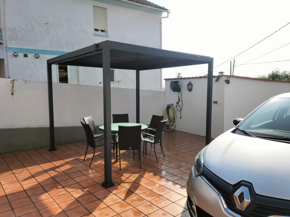 Off site, Dining area