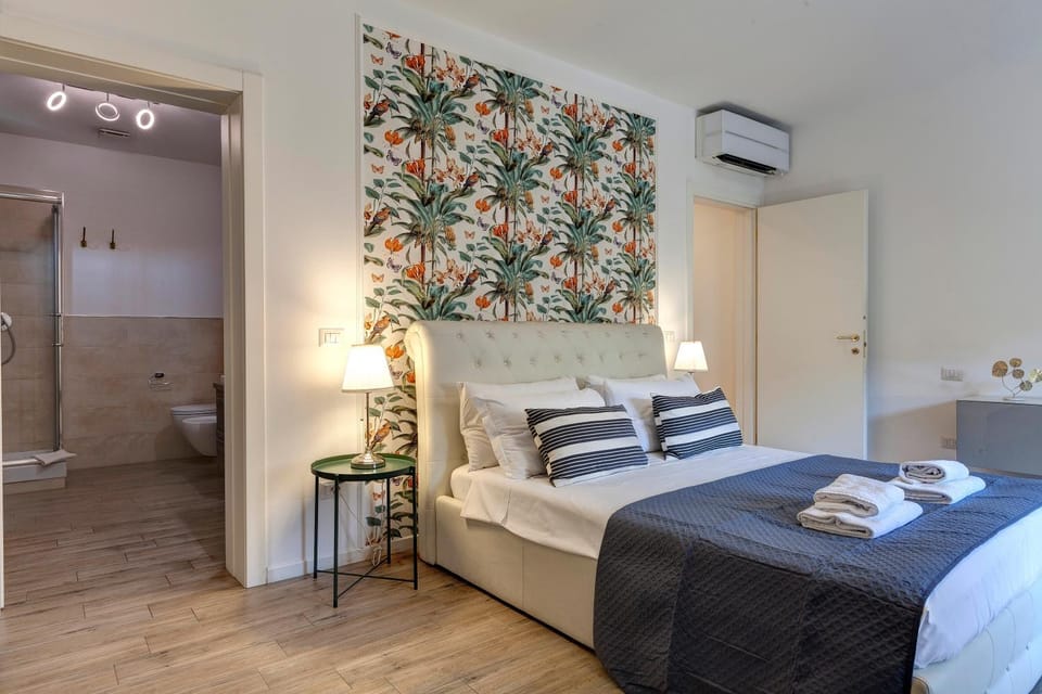 Bed, Bathroom, Bedroom