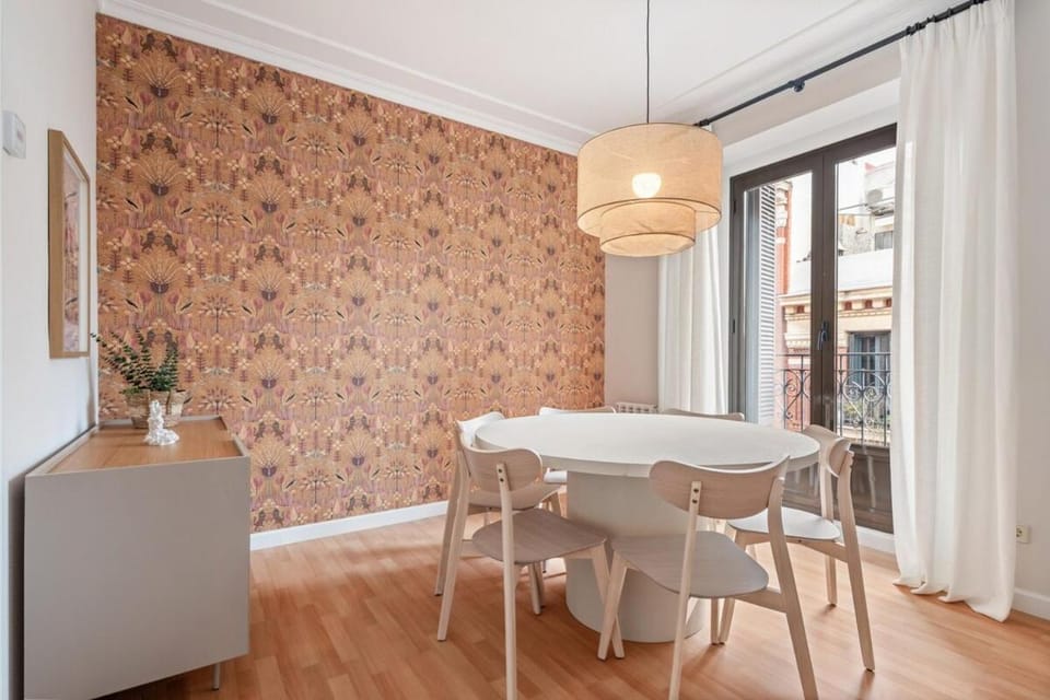 Luxury San Bernardo by Cómodo Madrid Apartment in Centro