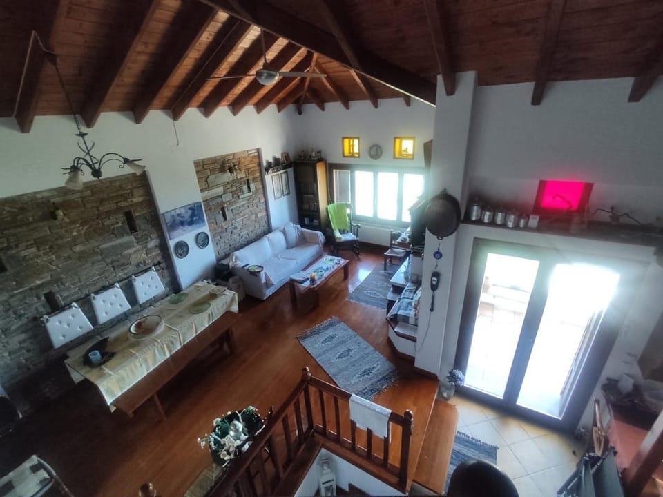 Living room, Photo of the whole room, Seating area