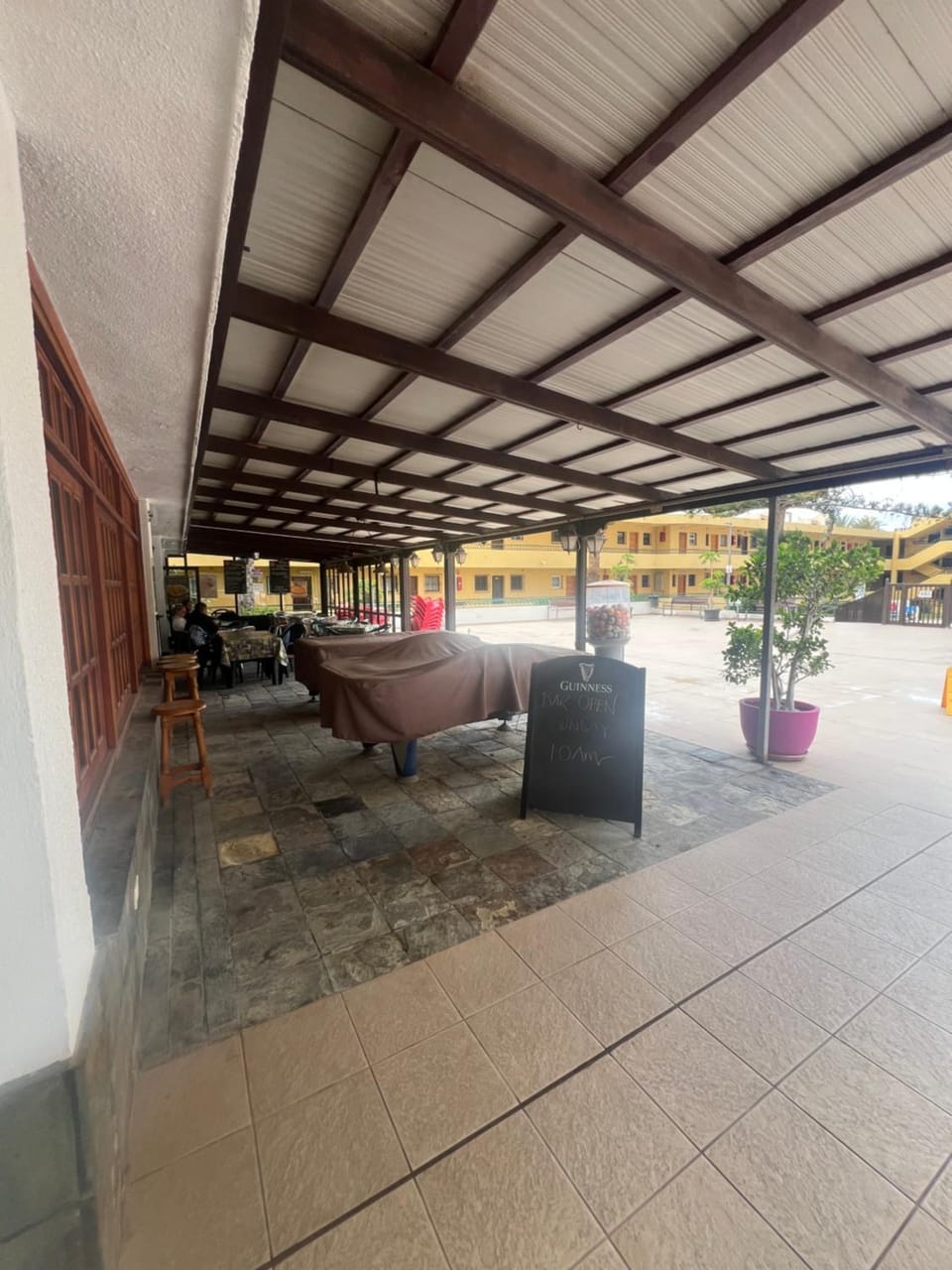 Restaurant/places to eat