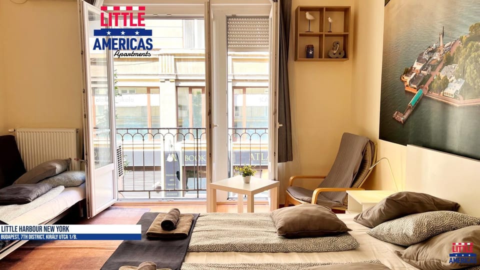 Balcony/Terrace, Living room