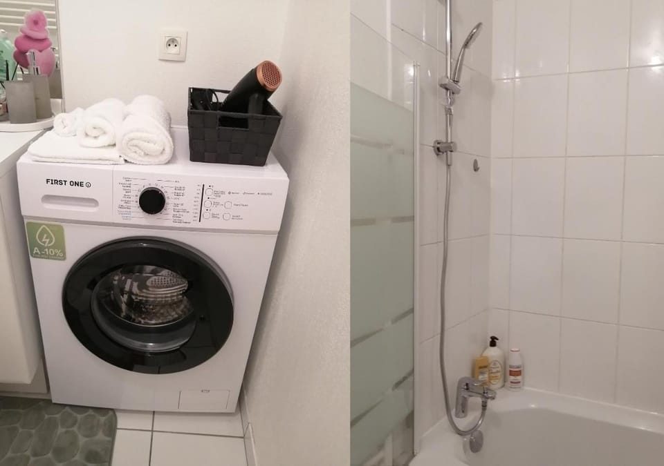 Bathroom, Bath, hair dryier, towels, washing machine