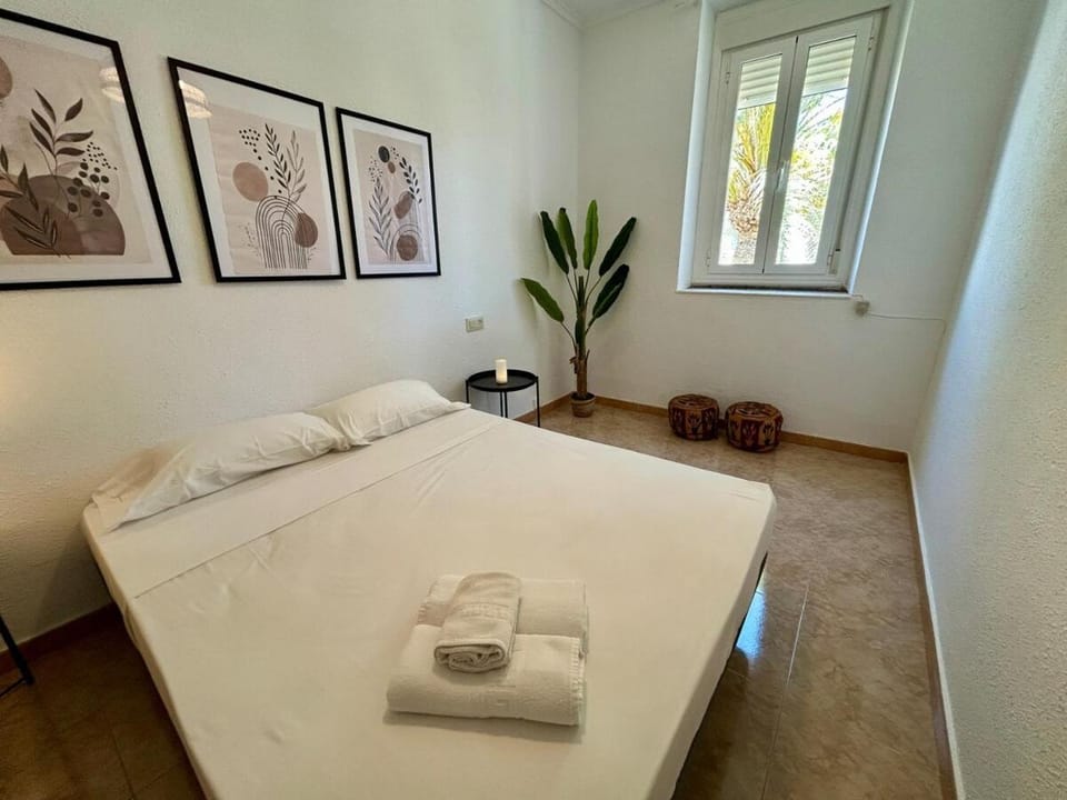 Santa Faz 3 IZQ Plaza Centro Alicante 6 Huéspedes Apartment in Alicante