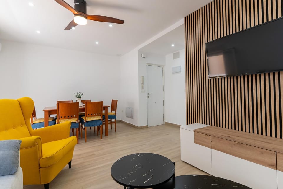 rentafive - Nuevo - Reformado - 1 min playa - A/A Apartment in Santa Pola