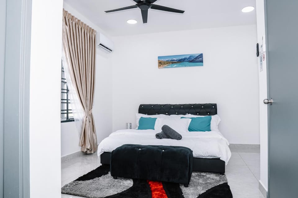 Spacious 4-Bedroom Family Home Near Senai JB House in Johor Bahru