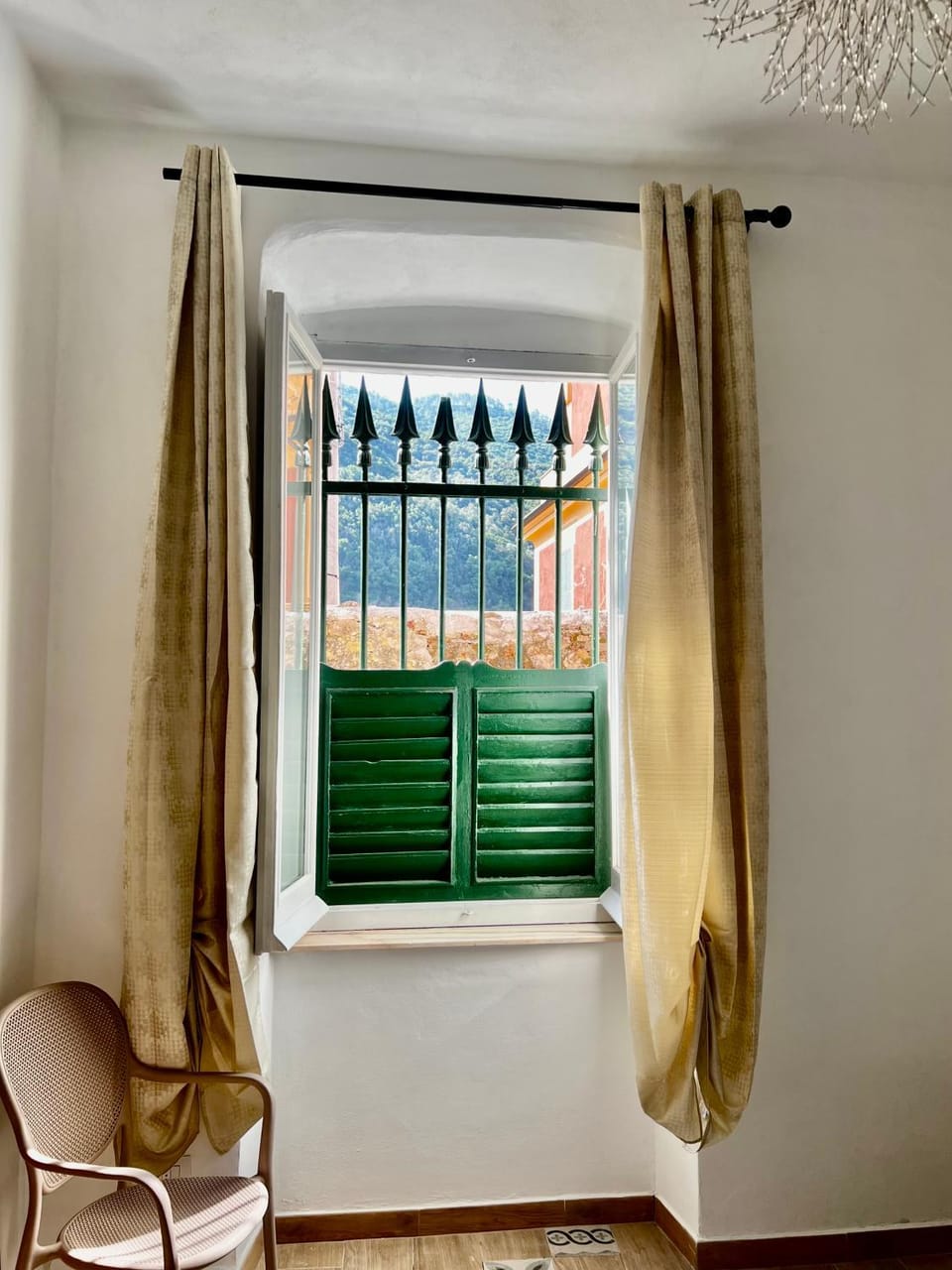 View (from property/room), Photo of the whole room