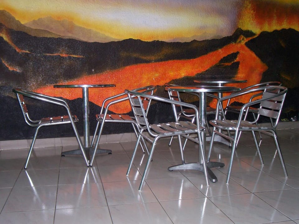 Restaurant/places to eat, Restaurant/places to eat