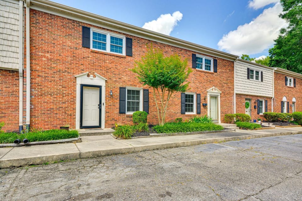 2 Mi to High Point University: Townhome w/ Patio Apartment in High Point