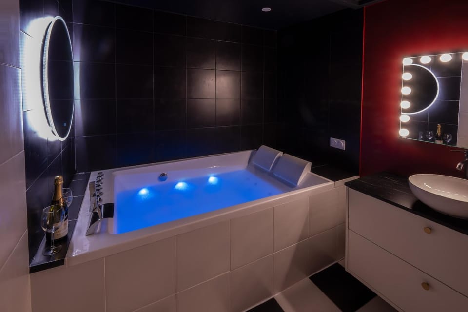 Hot Tub, Bathroom, Bath