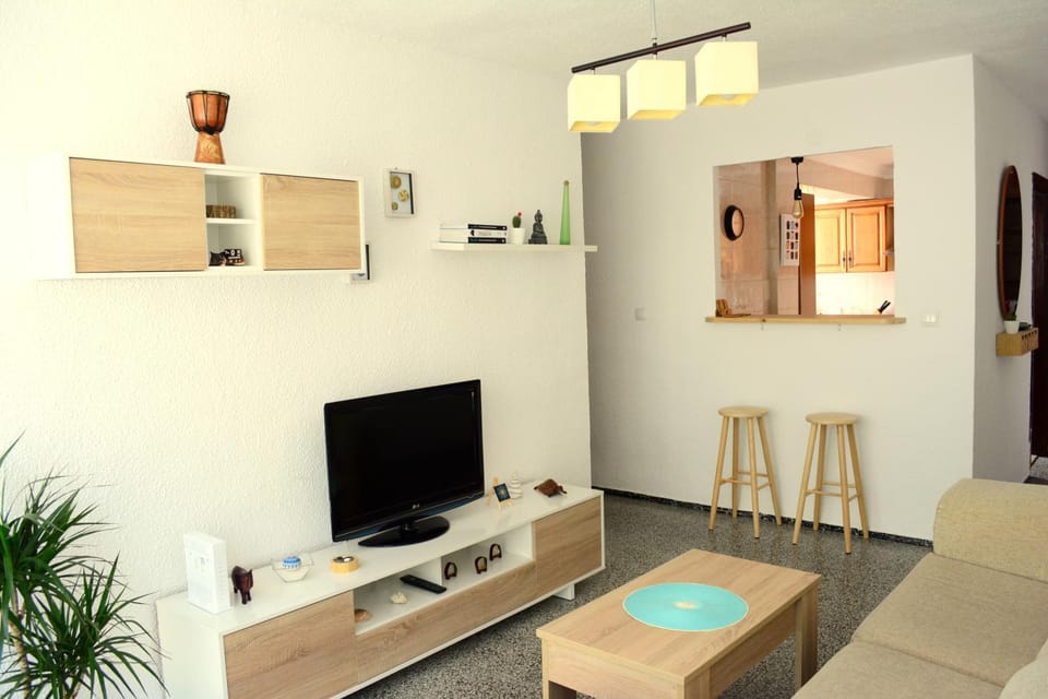 Communal lounge/ TV room, TV and multimedia