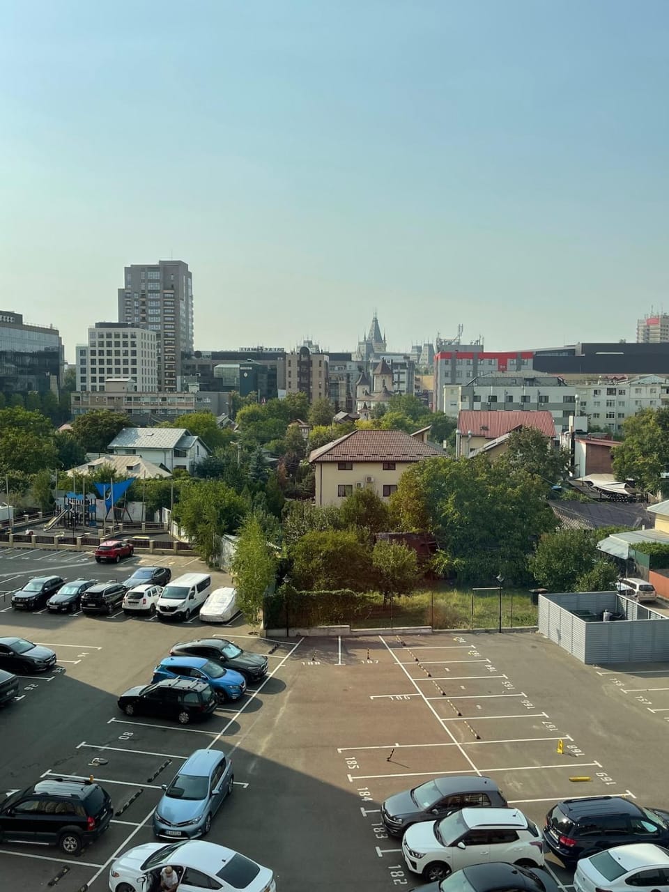 Day, Neighbourhood, Bird's eye view, City view, Location, Parking