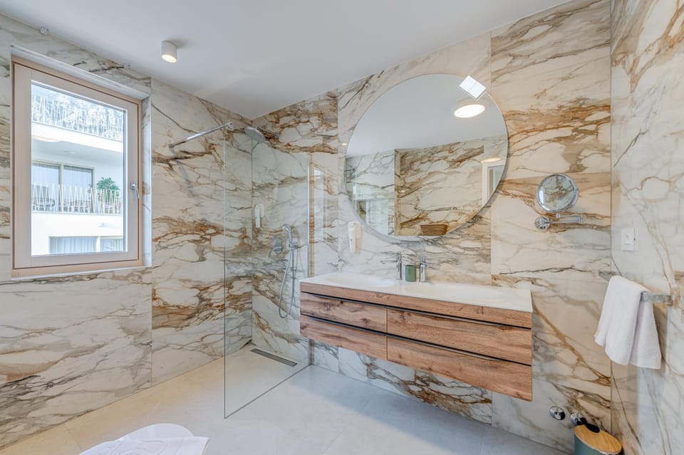 Shower, Bathroom, towels