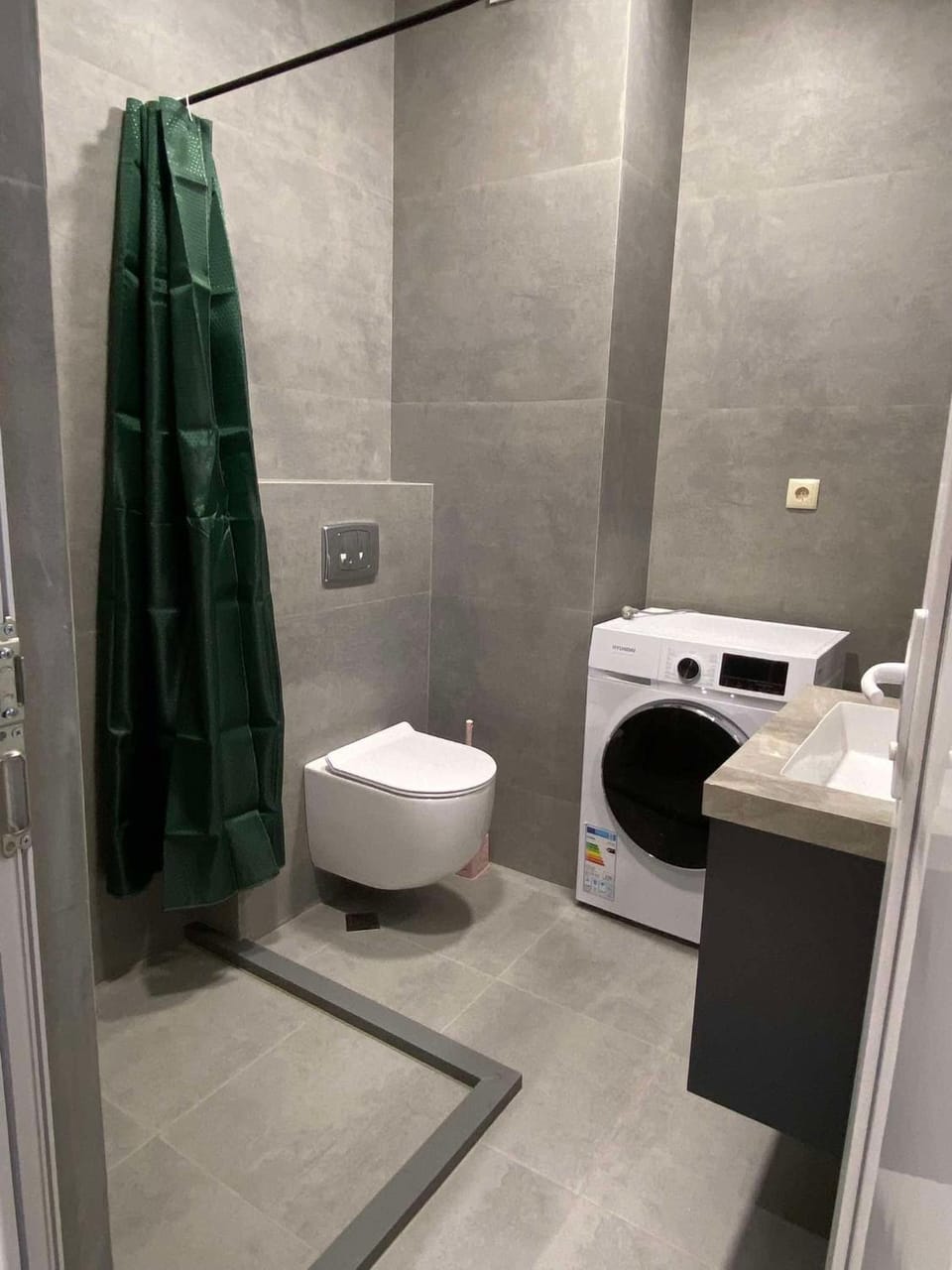 Shower, Toilet, Bathroom